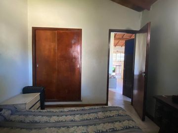 LATORRE PROP. VENDE CHALET 2 AMB CON PARQUE - HERMOSO ENTORNO CERCA DEL MAR