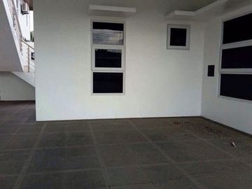 2 Storey house for sale inside an exclusive Subdivision in H