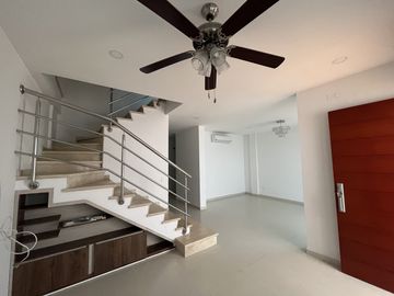 casa condominio en venta en el poblado. Cod V105635