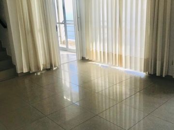 Impecable Departamento en Duplex en Florida!
