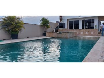 Se Vende Residencia Frente a La Playa – Punta Chame