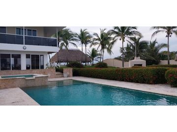 Se Vende Residencia Frente a La Playa – Punta Chame