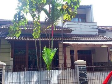 Rumah Nyaman di Batu Indah Batununggal Dekat Tol Buah Batu