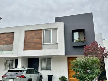 CASA SOLARES FRACC. RESIDENCIAL ELITE