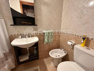 Departamento tipo duplex de 4 ambientes en Zona Centro con Cochera