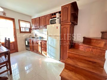 Departamento tipo duplex de 4 ambientes en Zona Centro con Cochera