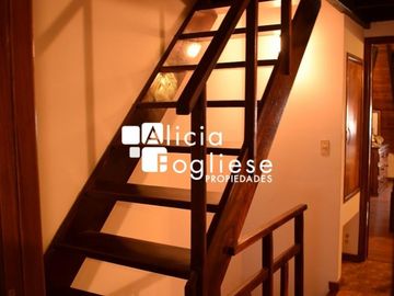 Departamento tipo duplex de 4 ambientes en Zona Centro con Cochera