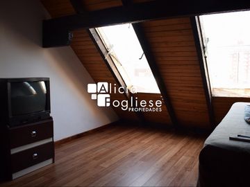 Departamento tipo duplex de 4 ambientes en Zona Centro con Cochera