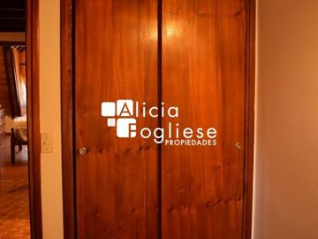 Departamento tipo duplex de 4 ambientes en Zona Centro con Cochera