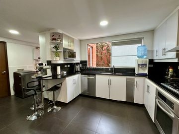 casa en venta en benedictinos. Cod V776004