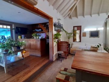 Increible chalet de categoria ! Acepta permuta en menor valor !