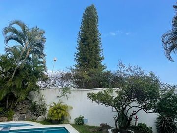 Casa en Fraccionamiento en Palmira Tinguindin, Cuernavaca, Morelos CAEN-939-Fr