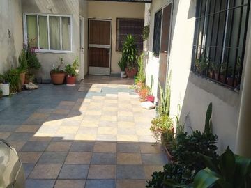 Casa para 2 Familias en venta en Quilmes Oeste