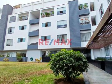 Amplio y Funcional Dúplex en El Derby de Monterrico, Santiago de Surco

Descubre este encantador dúplex tipo penthouse en el corazón de la urbanizac