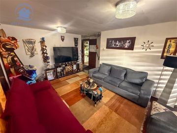 Casa esquina 4D1B Metro protectora dela infancia 2 Estac.