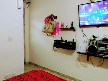 Excelente OPORTUNIDAD Monoambiente con cochera Y PATIO