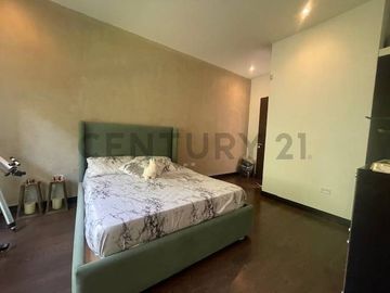 Hermosa casa de venta en Jardines de Santa Ines