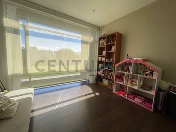 Hermosa casa de venta en Jardines de Santa Ines