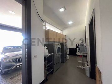 Hermosa casa de venta en Jardines de Santa Ines