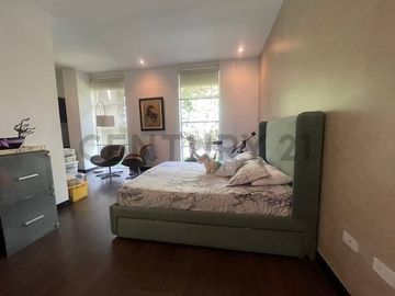 Hermosa casa de venta en Jardines de Santa Ines