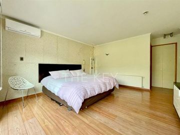 Venta Casa Mediterranea 4D 4B Estar y Quincho. Chicureo
