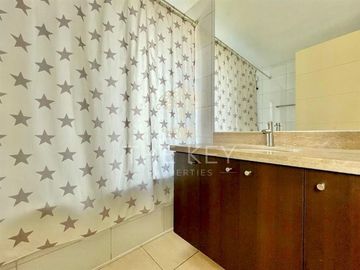 Venta Casa Mediterranea 4D 4B Estar y Quincho. Chicureo
