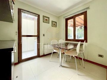Venta Casa Mediterranea 4D 4B Estar y Quincho. Chicureo