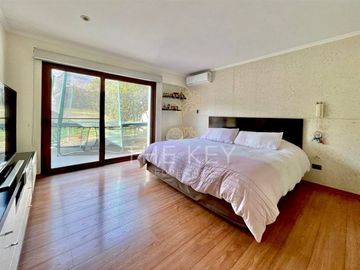 Venta Casa Mediterranea 4D 4B Estar y Quincho. Chicureo