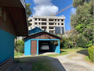 Se vende casa con amplio terreno en Chiguayante