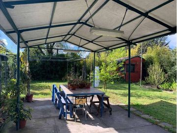 Se vende casa con amplio terreno en Chiguayante