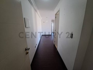 EN VENTA LUMINOSO DEPARTAMENTO CON UBICACIÓN SECTOR SUR  CERRO PARANAL