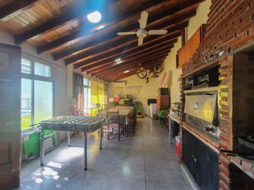 Chalet en venta en Ituzaingo Sur