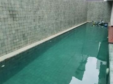 DIJUAL RUMAH MEWAH DENGAN KOLAM RENANG SIAP HUNI DI THE GREEN BSD