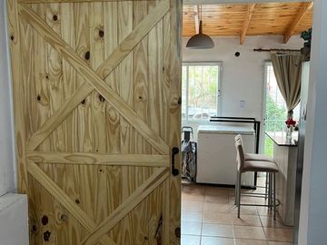VENTA CASA TIPO DUPLEX 2 HAB + COCHERA + PATIO - B° CUMELEN