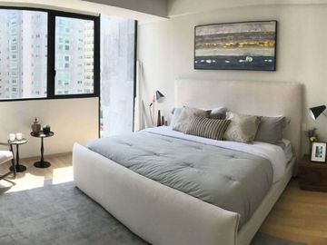 Condo de lujo de 199 m2, alberca, jacuzzi, spa, per friendly, en venta Interloma