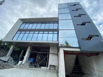 Commercial Building for Sale or lease