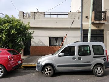 Lote con 2 PH de 3 Ambientes en esquina de 8.75 x 18.17 (475 m2 construibles) Usab1