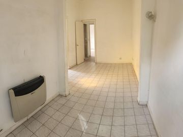 Lote con 2 PH de 3 Ambientes en esquina de 8.75 x 18.17 (475 m2 construibles) Usab1