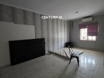Dijual Rumah Besar Di Boulevrad Hijau Harapan Indah Bekasi