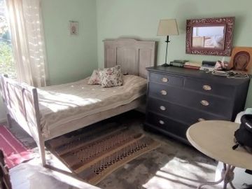 CASA DE 3 DORMITORIOS  FRENTE AL GOLF - EN VENTA