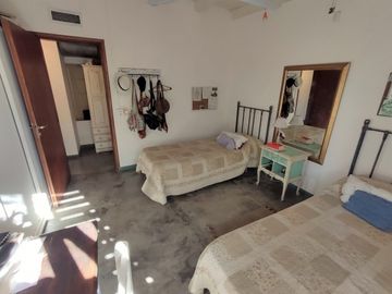 CASA DE 3 DORMITORIOS  FRENTE AL GOLF - EN VENTA