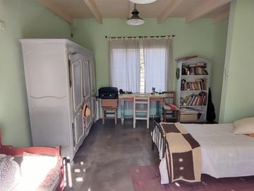 CASA DE 3 DORMITORIOS  FRENTE AL GOLF - EN VENTA