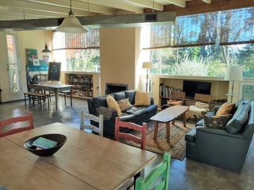 CASA DE 3 DORMITORIOS  FRENTE AL GOLF - EN VENTA