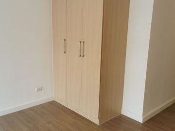 FOR RENT: Bare Studio in Verve Residences Tower 1 Bonifacio Global City