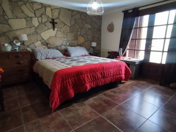 Chalet 4 ambientes de categoria