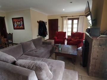 Chalet 4 ambientes de categoria