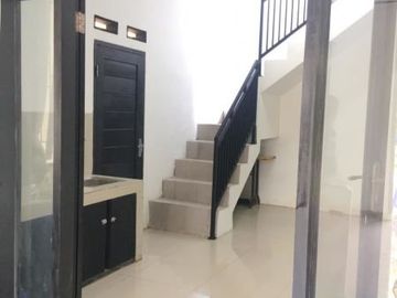 Rumah posisi hoek 2 lantai baru renov di De Marrakesh Ciwastra Bandung | SUTIAH