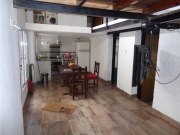 VENTA PH 4 AMBIENTES H.YRIGOYEN 1600  RECICLADO A NUEVO!!