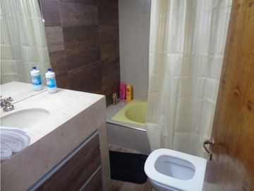VENTA PH 4 AMBIENTES H.YRIGOYEN 1600  RECICLADO A NUEVO!!