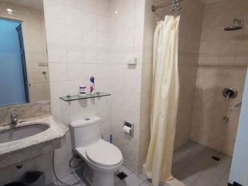 Well Maintained 1 BR For Rent in Asia Tower Makati